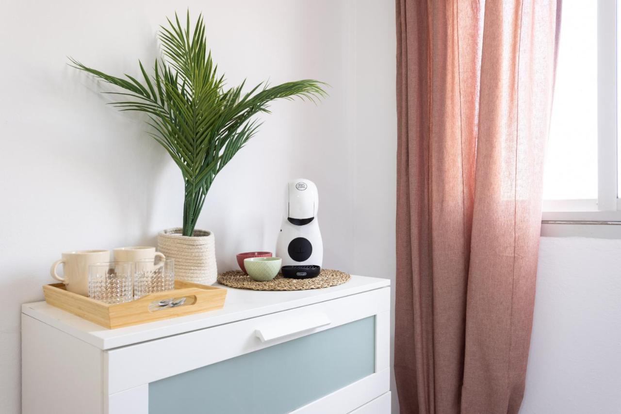 Eden Rentals 103 Surfy Stylish Bed&Coffee Room غراناديا دي أبونا المظهر الخارجي الصورة