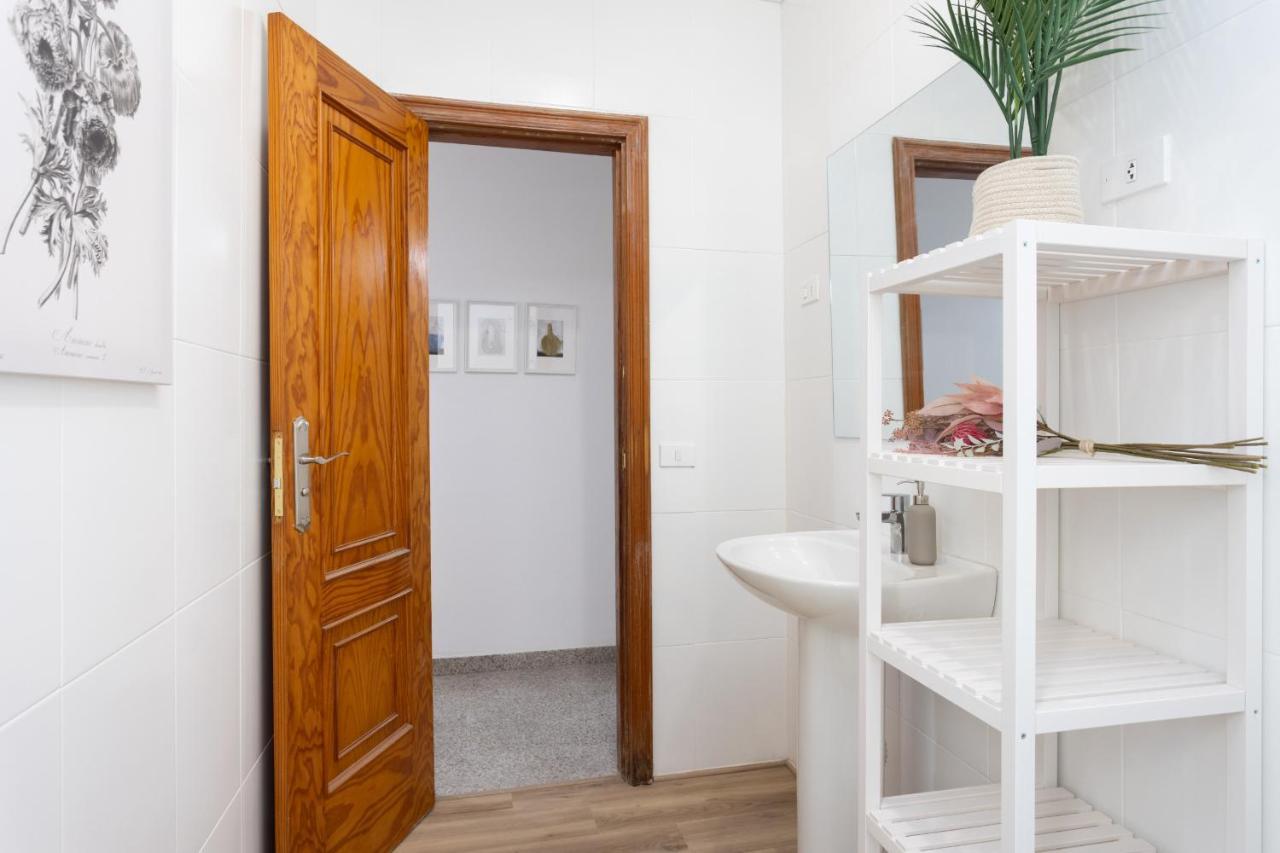 Eden Rentals 103 Surfy Stylish Bed&Coffee Room غراناديا دي أبونا المظهر الخارجي الصورة